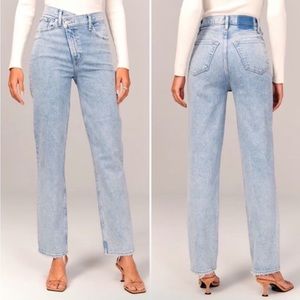 Abercrombie and Fitch Ultra High Rise 90’s straight jeans with crossover front